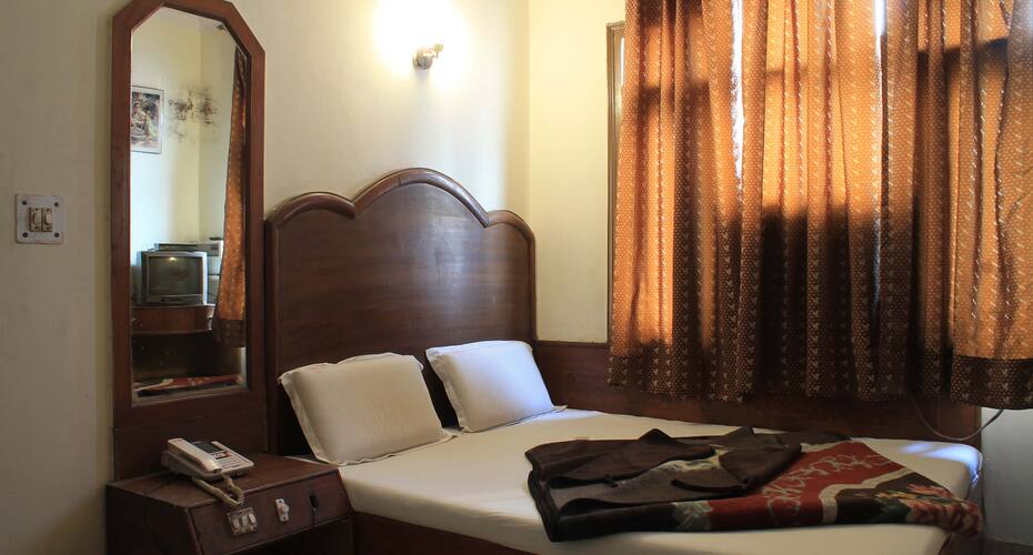 Hotel Delhi Darshan Deluxe, New Delhi 1